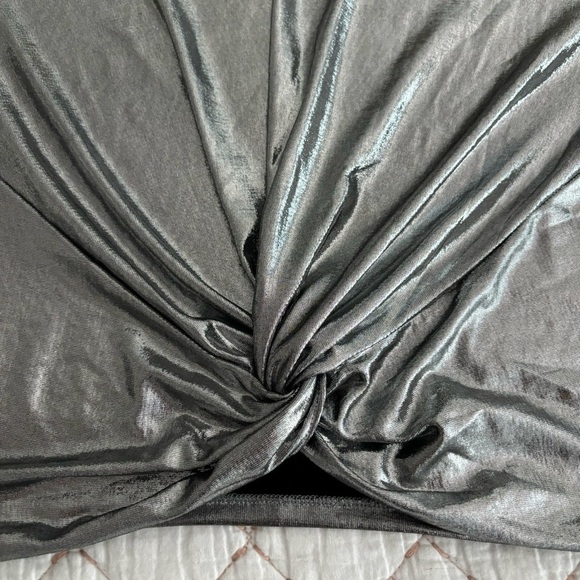 Leyden twist cropped top - Picture 4 of 7